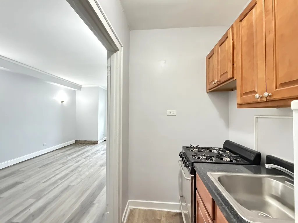 917 W Eastwood Ave, ,  60640, USA 60640-unit#507-Chicago-IL