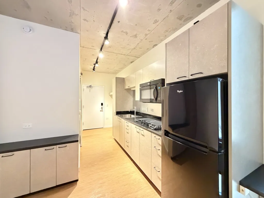 1515 N Fremont St, ,  60642, USA 60642-unit#214-Chicago-IL
