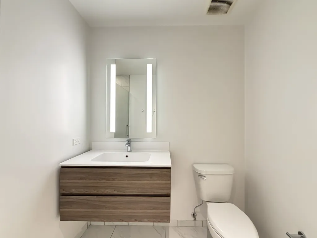 1515 N Fremont St, ,  60642, USA 60642-unit#214-Chicago-IL