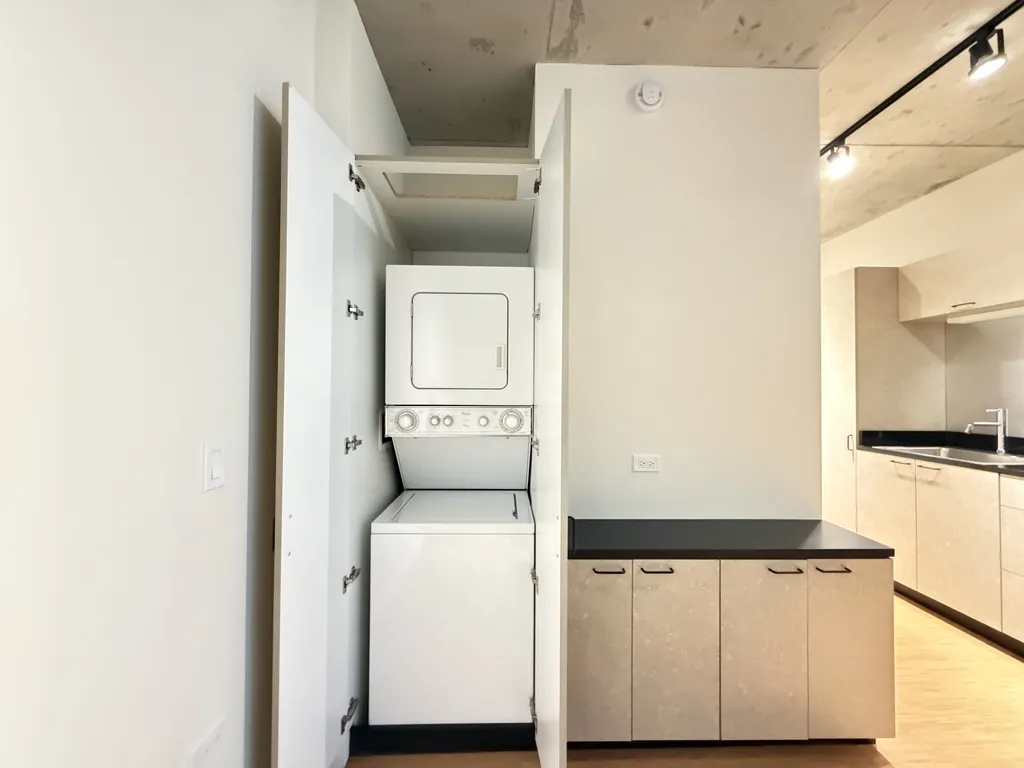 1515 N Fremont St, ,  60642, USA 60642-unit#214-Chicago-IL