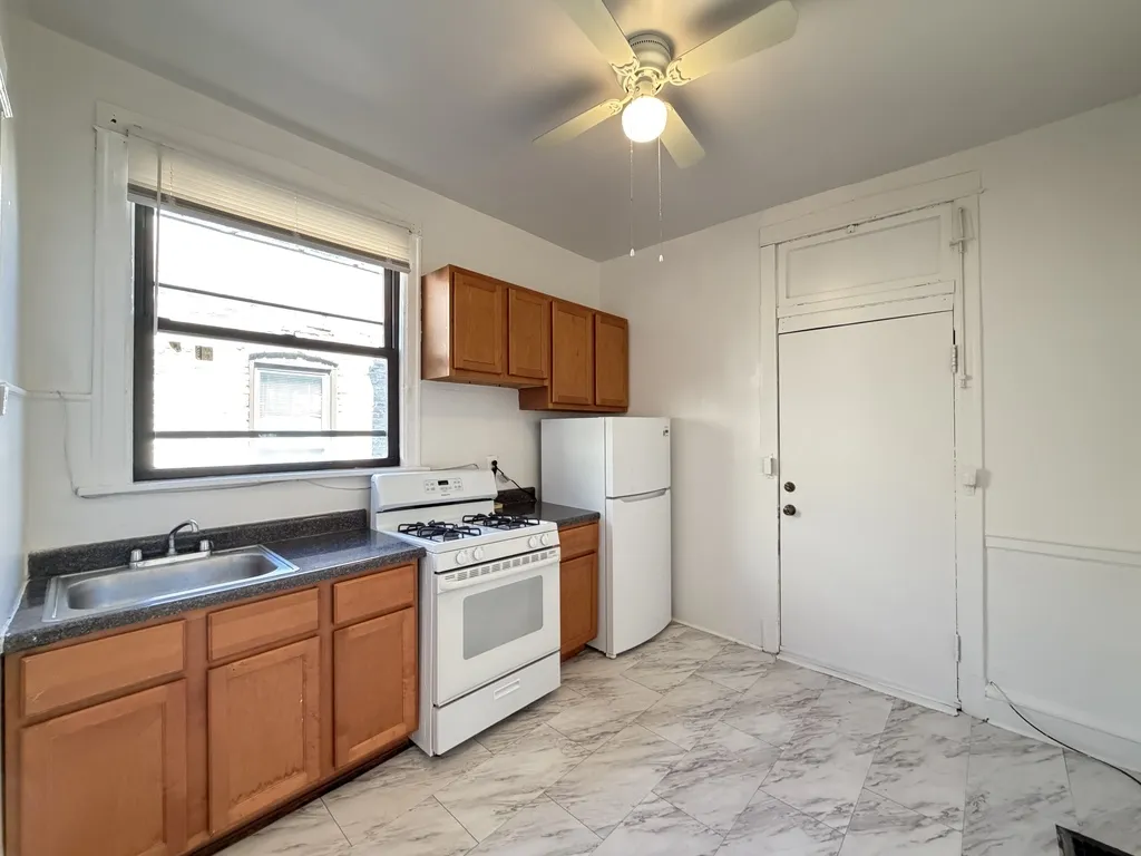 3120 W Schubert Ave, ,  60647, USA 60647-unit#2W-Chicago-IL