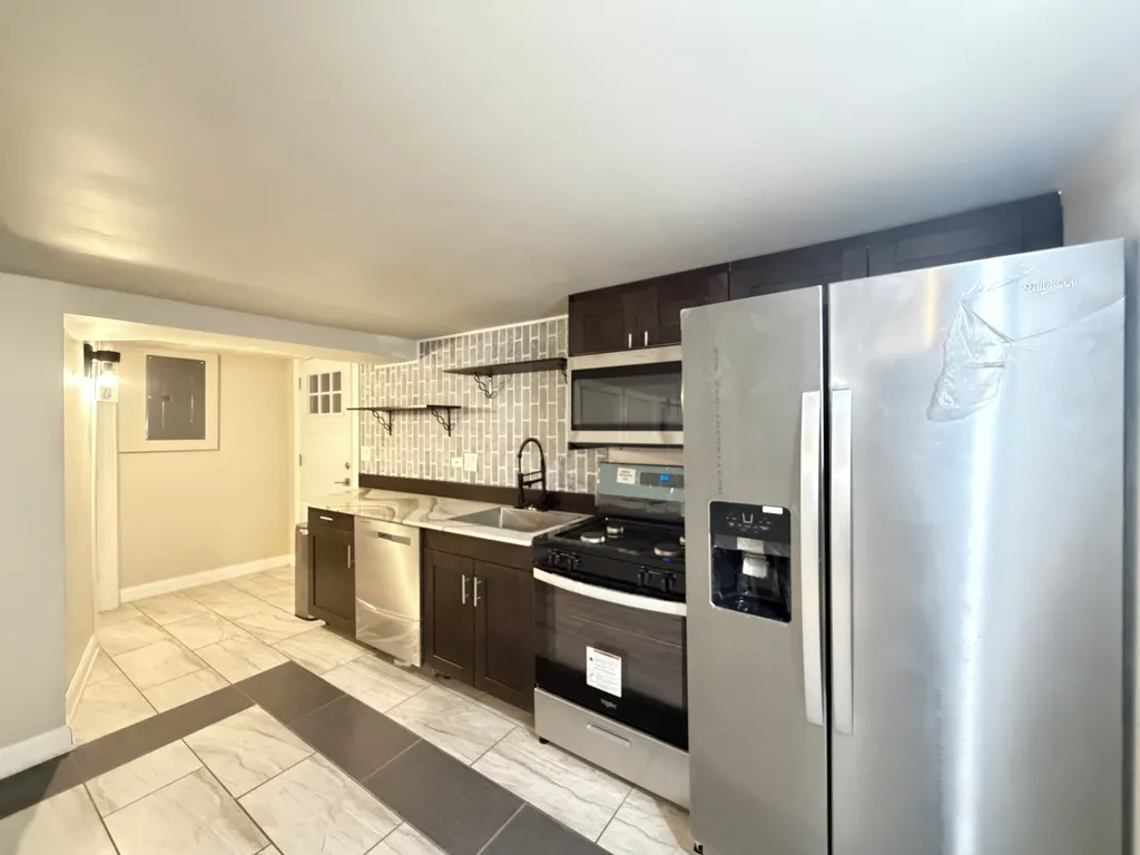 2418 N Washtenaw Ave, ,  60647, USA 60647-unit#G-Chicago-IL