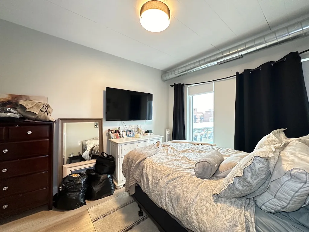 941 W Belmont Ave, ,  60657, USA 60657-unit#408-Chicago-IL