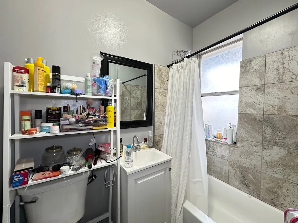 5670 N Ridge Ave, , 60660, USA 60660-unit#3S-Chicago-IL