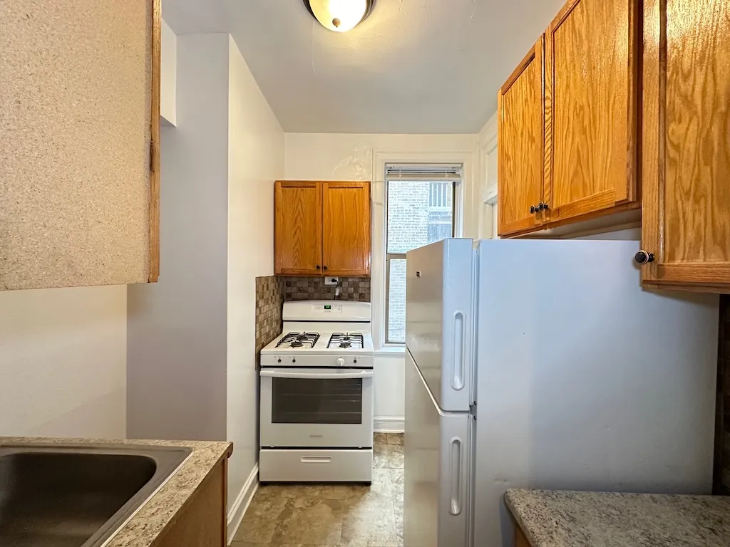 1365 W Estes Ave, , 60626, USA 60626-unit#1o-Chicago-IL