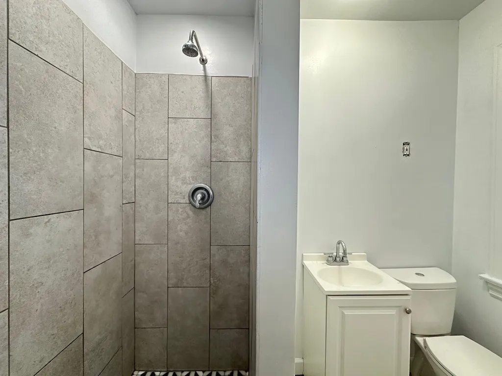 5662 N Ridge Ave, ,  60660, USA 60660-unit#1E-Chicago-IL