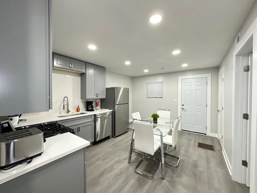 1937 W Grand Ave, ,  60622, USA 60622-unit#1-Chicago-IL