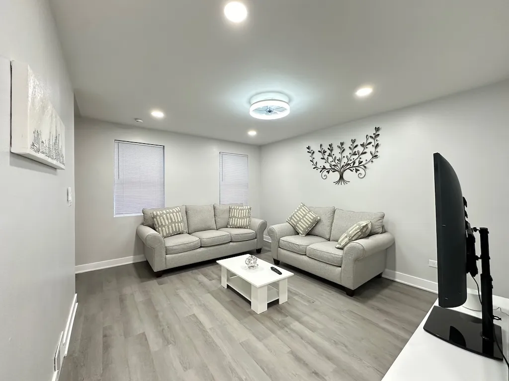 1937 W Grand Ave, ,  60622, USA 60622-unit#1-Chicago-IL