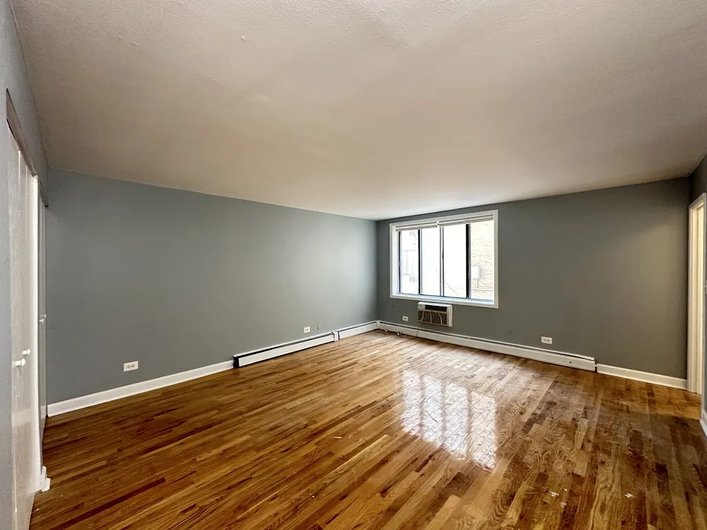 1515 W Morse Ave, , 60626, USA 60626-unit#203-Chicago-IL