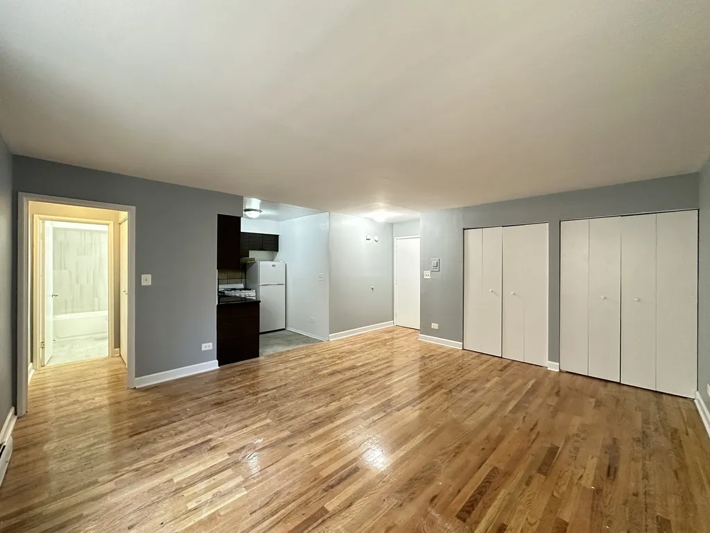1515 W Morse Ave, , 60626, USA 60626-unit#203-Chicago-IL