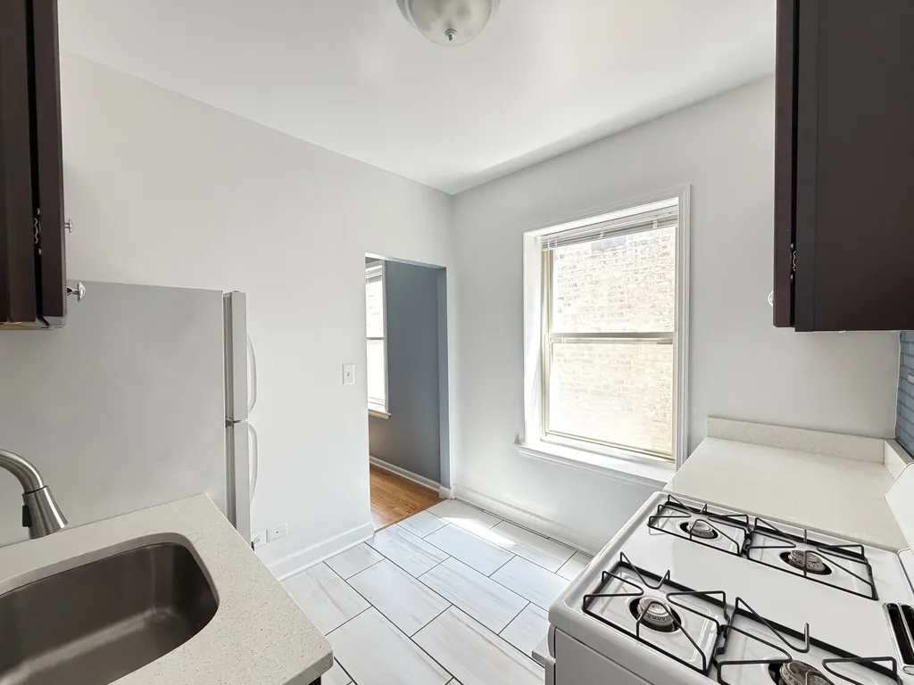 6343 N Magnolia Ave, ,  60660, USA 60660-unit#3C-Chicago-IL