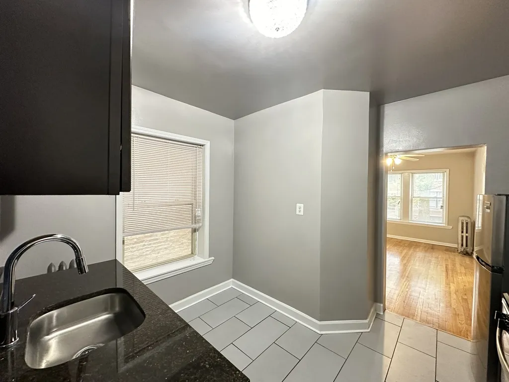 6341 N Magnolia Ave, ,  60660, USA 60660-unit#1A-Chicago-IL