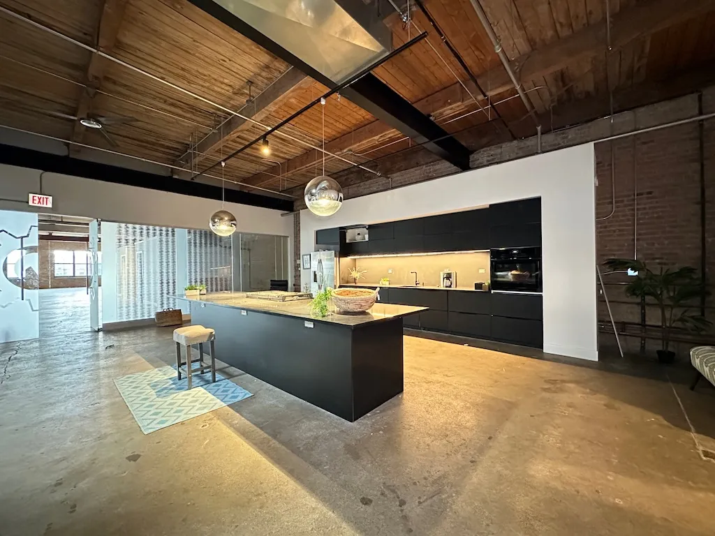 3134 W Carroll Ave, , 60612, USA 60612-unit#2F-Chicago-IL