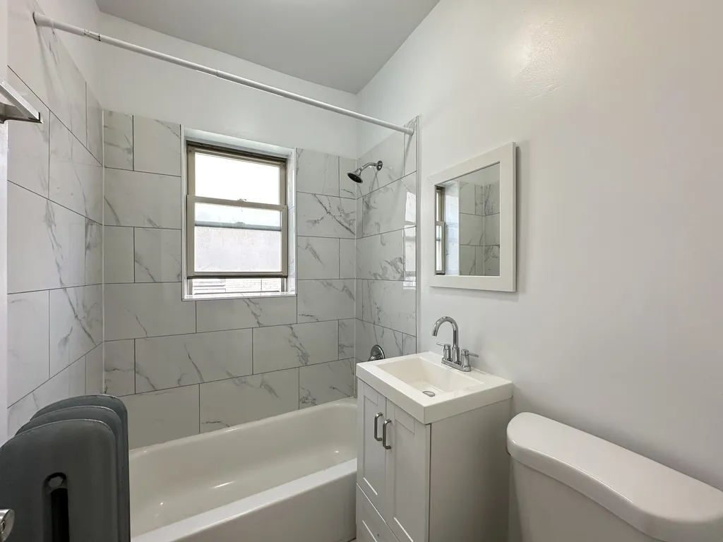6343 N Magnolia Ave, ,  60660, USA 60660-unit#1D-Chicago-IL