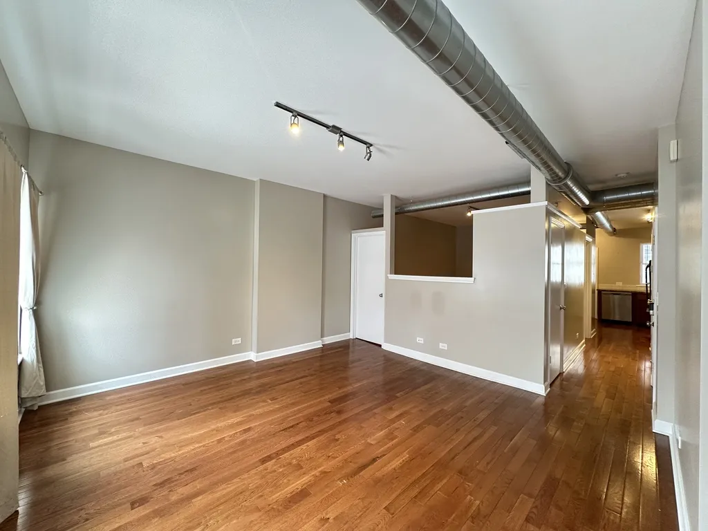 674 N Orleans St, ,  60654, USA 60654-unit#2-Chicago-IL