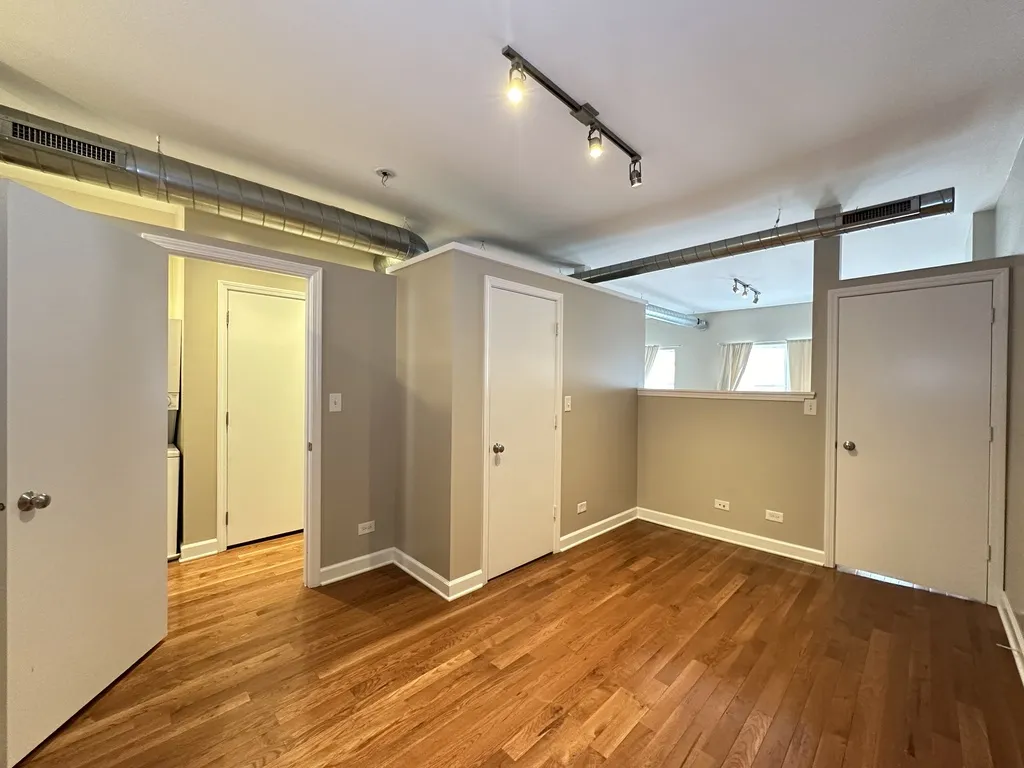 674 N Orleans St, ,  60654, USA 60654-unit#2-Chicago-IL