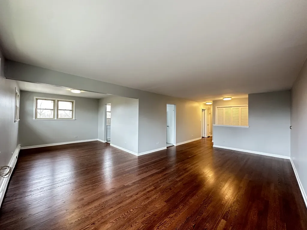 8644 Skokie Blvd, Skokie,  60077, USA 60077-unit#405-Chicago-IL