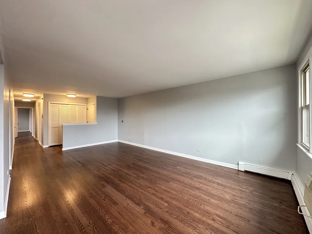 8644 Skokie Blvd, Skokie,  60077, USA 60077-unit#405-Chicago-IL