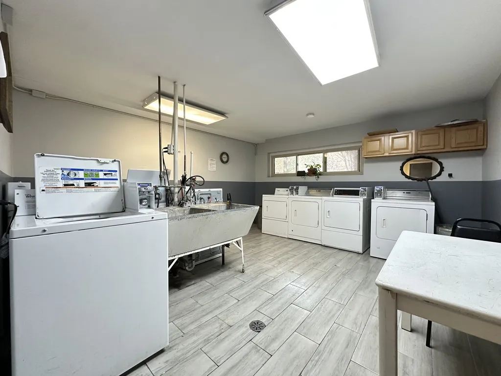 8644 Skokie Blvd, Skokie,  60077, USA 60077-unit#405-Chicago-IL