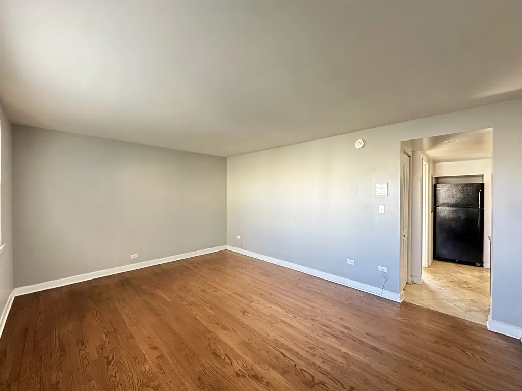 7630 N Milwaukee Ave, Niles, 60714, USA 60714-unit#1A-Chicago-IL