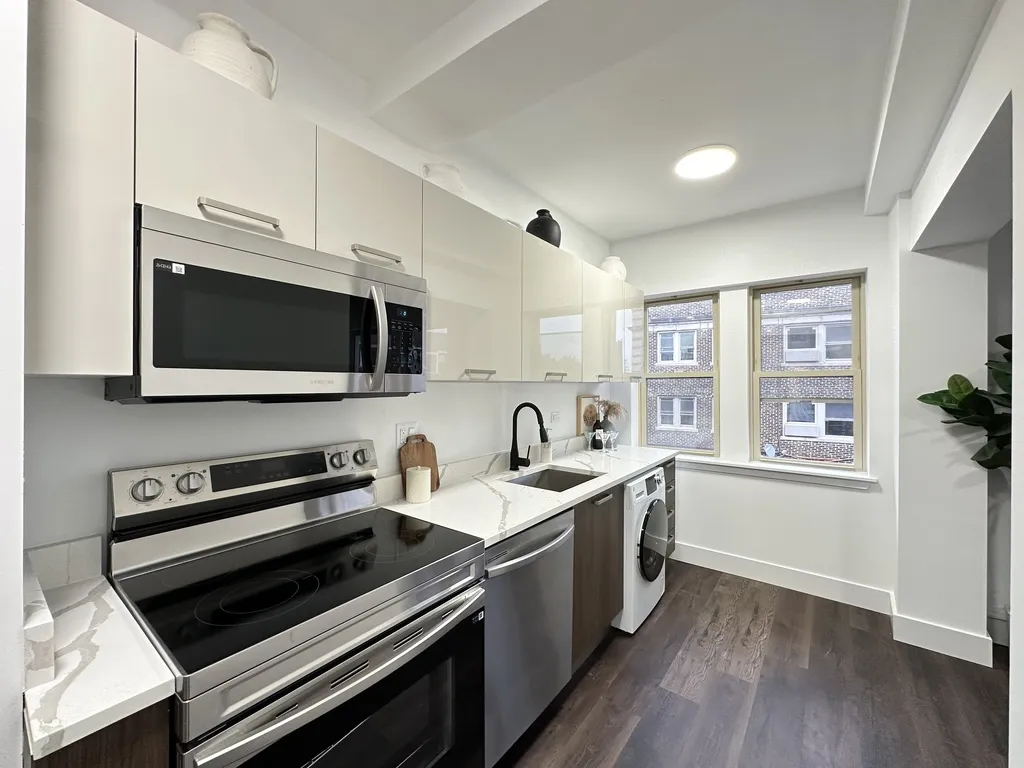 1555 W Hollywood Ave, ,  60660, USA 60660-unit#408-Chicago-IL