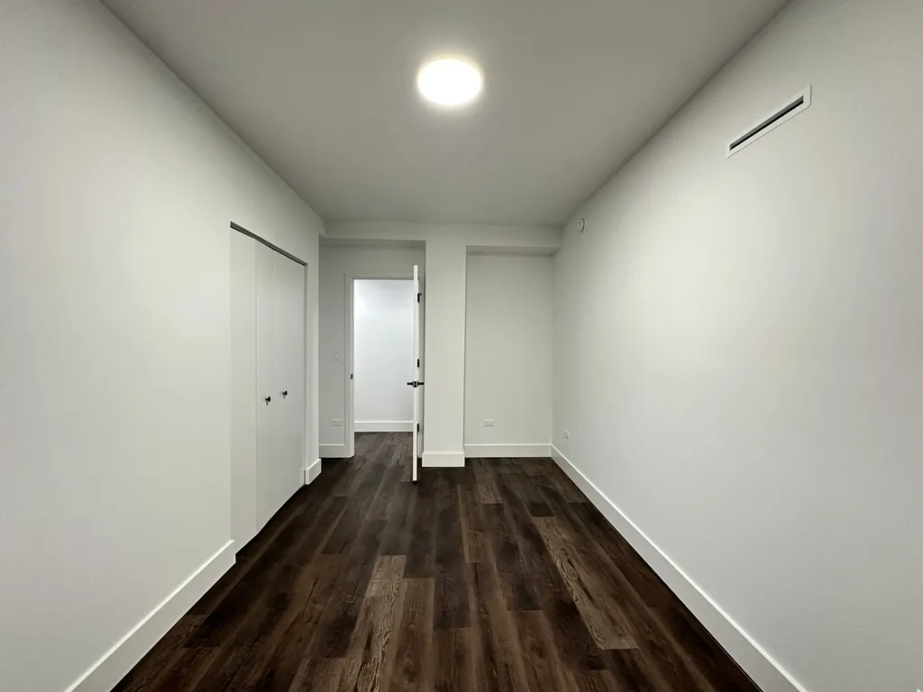 1555 W Hollywood Ave, ,  60660, USA 60660-unit#304-Chicago-IL