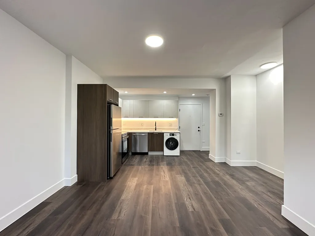 1555 W Hollywood Ave, ,  60660, USA 60660-unit#411-Chicago-IL