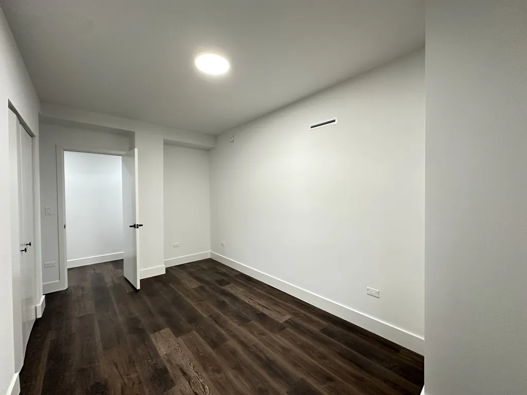 1555 W Hollywood Ave, ,  60660, USA 60660-unit#411-Chicago-IL