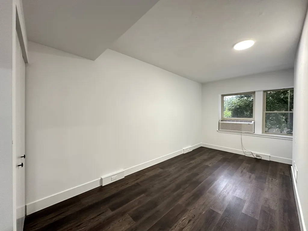 1555 W Hollywood Ave, ,  60660, USA 60660-unit#411-Chicago-IL