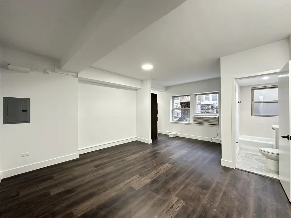 1555 W Hollywood Ave, ,  60660, USA 60660-unit#302-Chicago-IL