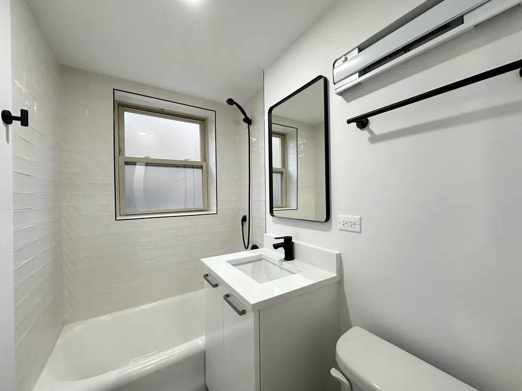 1555 W Hollywood Ave, , 60660, USA 60660-unit#302-Chicago-IL