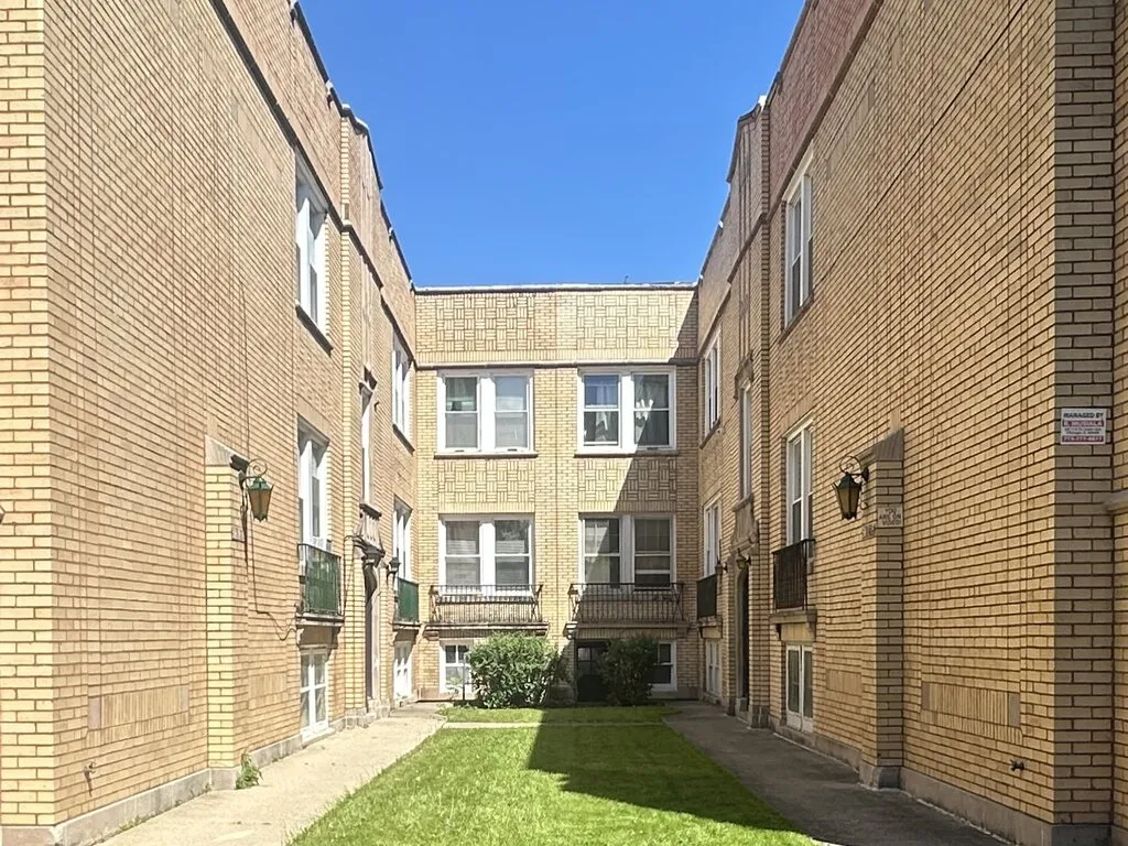 5817 N St Louis Ave, , 60659, USA 60659-unit#1R-Chicago-IL