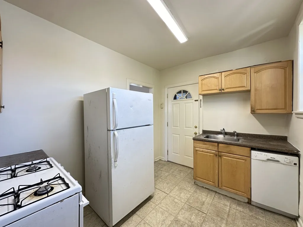 5817 N St Louis Ave, , 60659, USA 60659-unit#1R-Chicago-IL