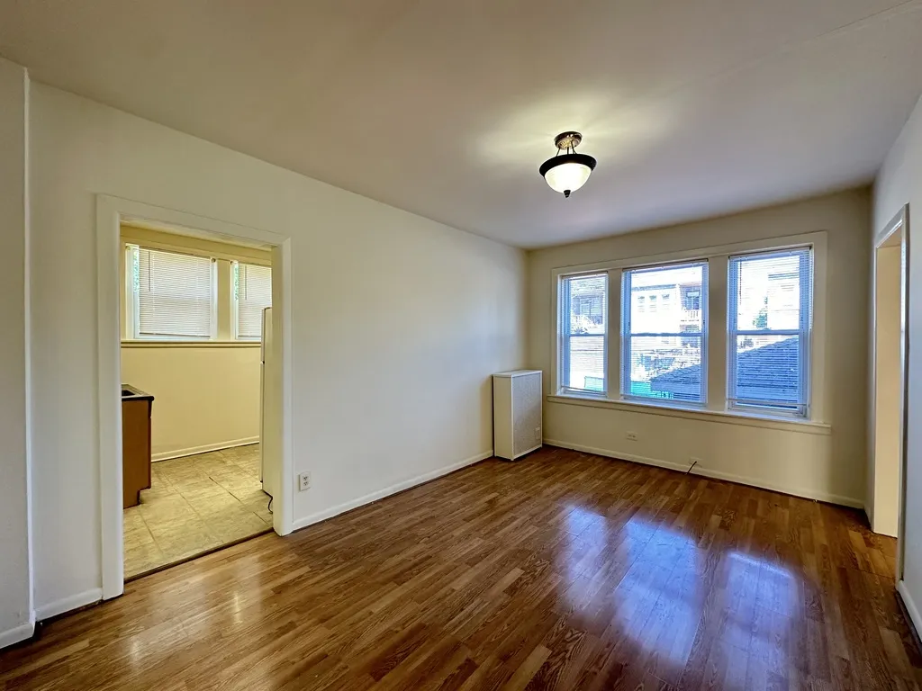 5817 N St Louis Ave, , 60659, USA 60659-unit#1R-Chicago-IL