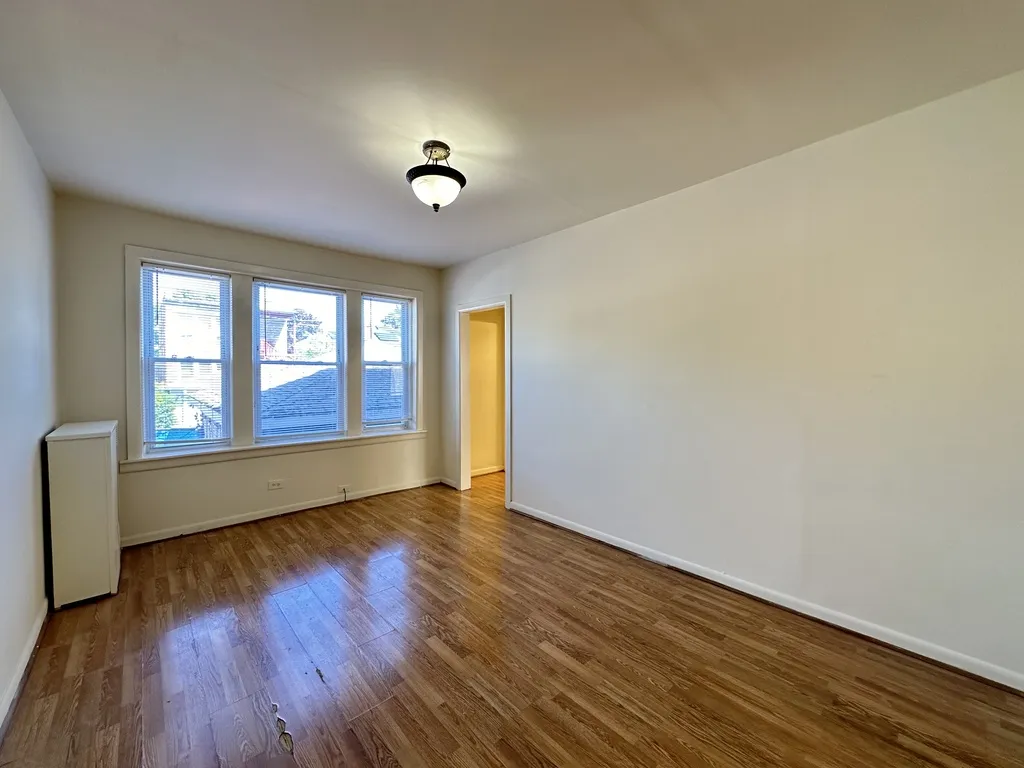 5817 N St Louis Ave, , 60659, USA 60659-unit#1R-Chicago-IL