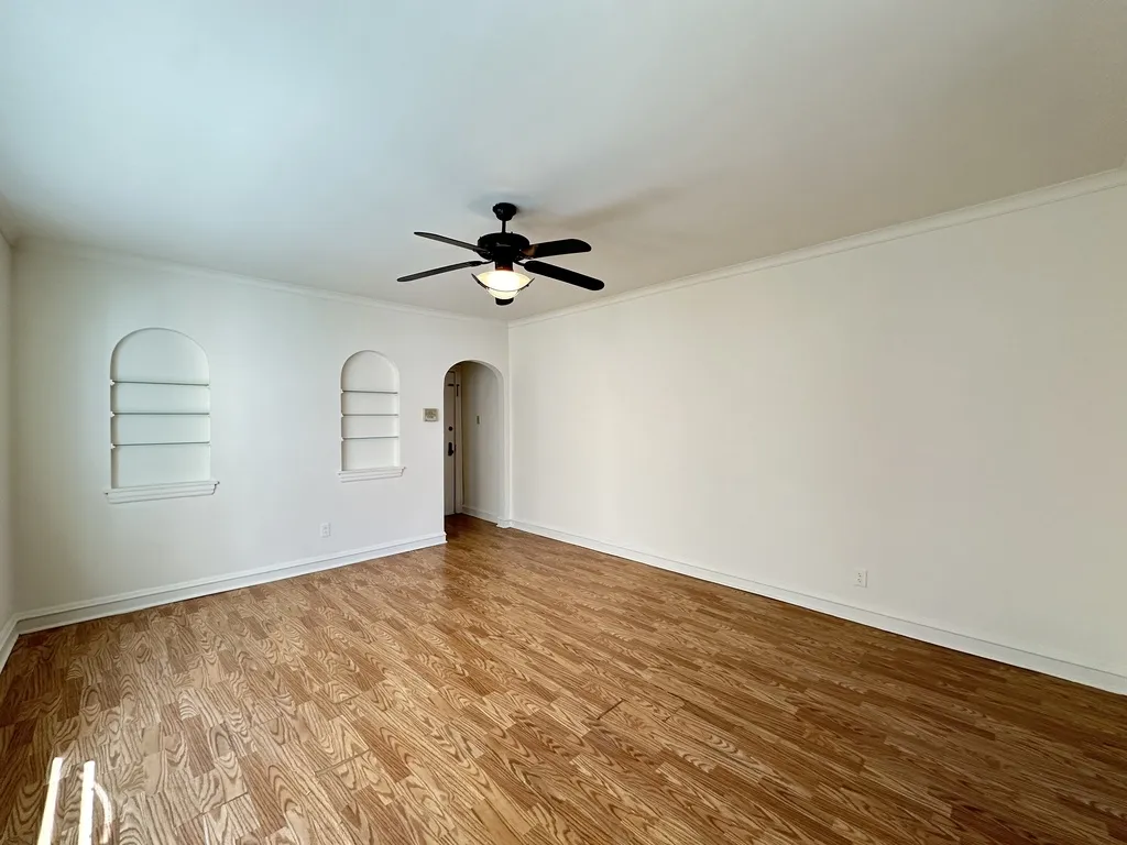 5817 N St Louis Ave, , 60659, USA 60659-unit#1R-Chicago-IL