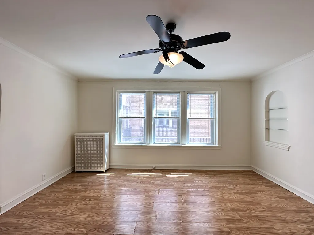 5817 N St Louis Ave, , 60659, USA 60659-unit#1R-Chicago-IL