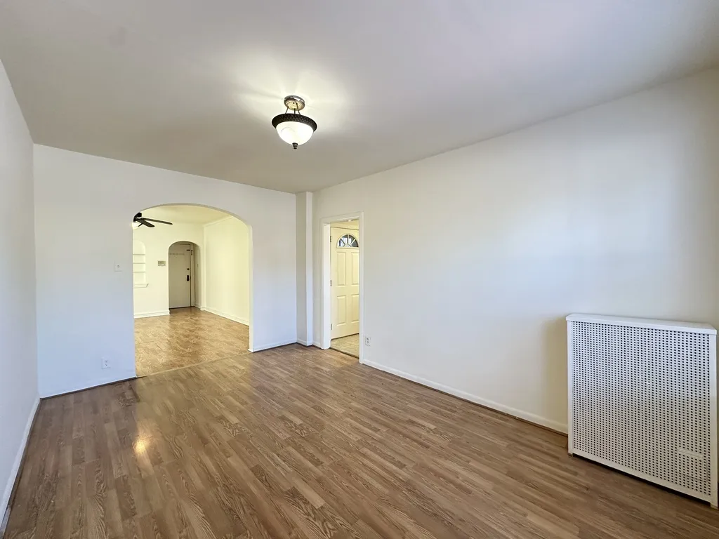 5817 N St Louis Ave, , 60659, USA 60659-unit#1R-Chicago-IL