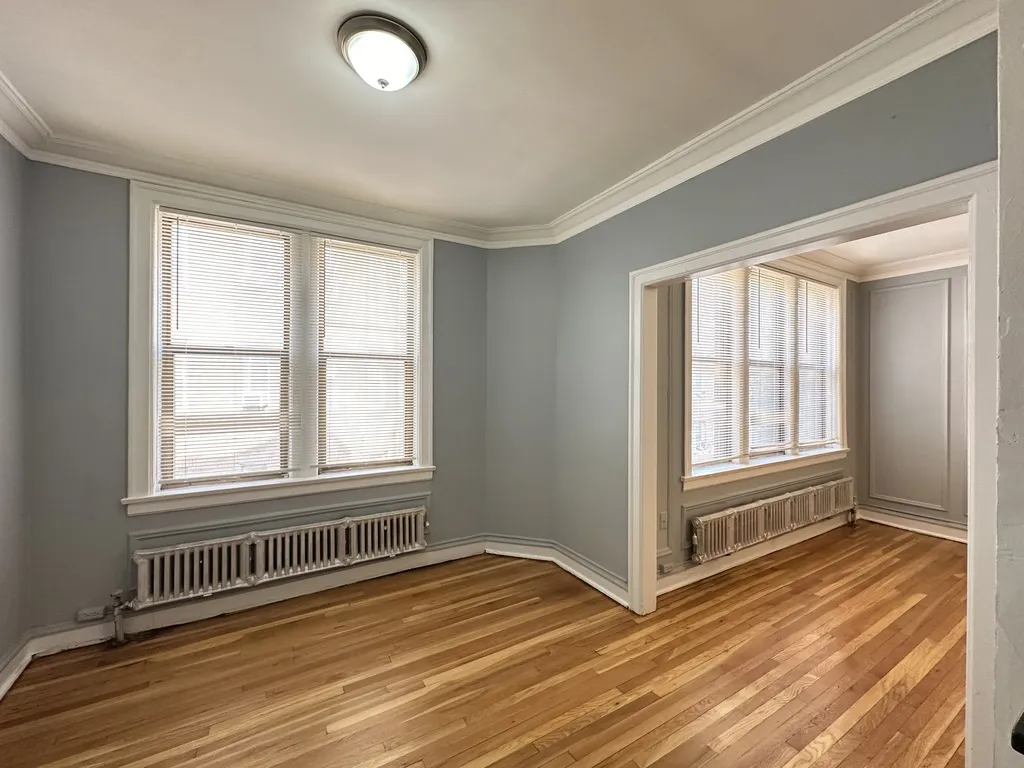 1363 W Estes Ave, ,  60626, USA 60626-unit#2T-Chicago-IL