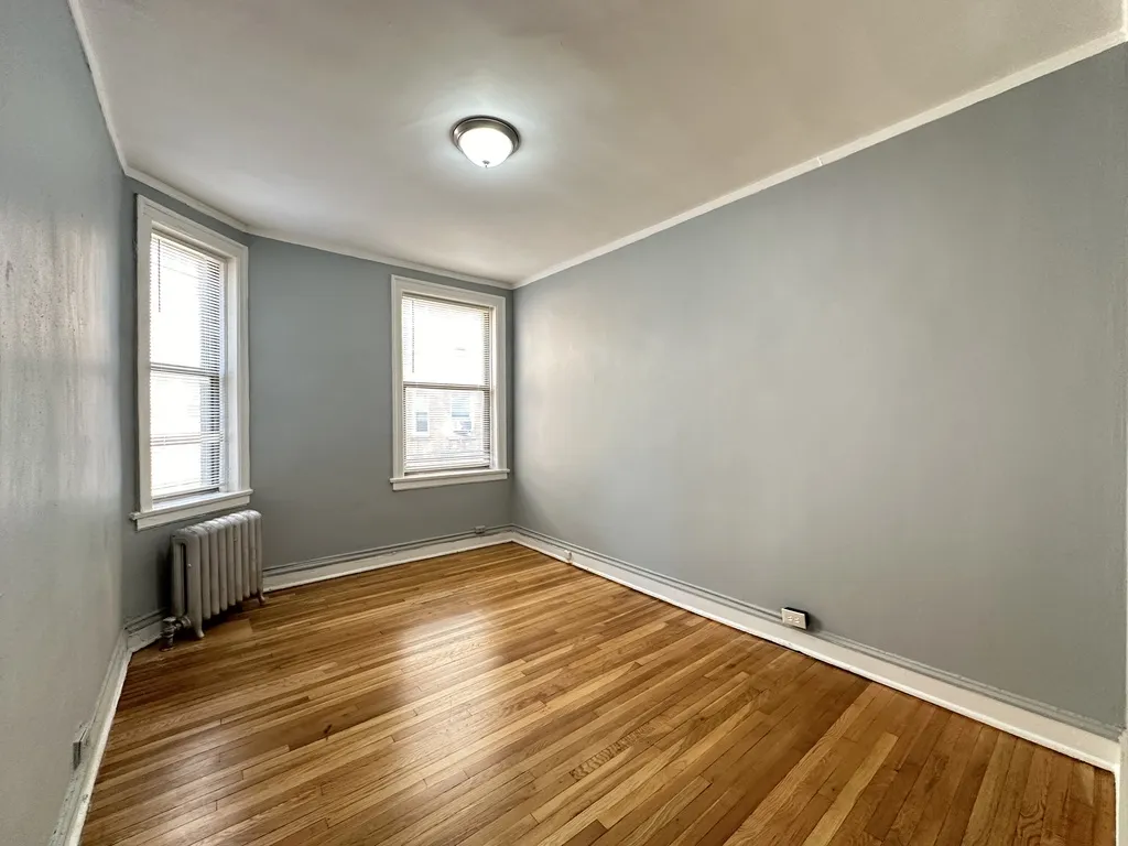 1363 W Estes Ave, ,  60626, USA 60626-unit#2T-Chicago-IL