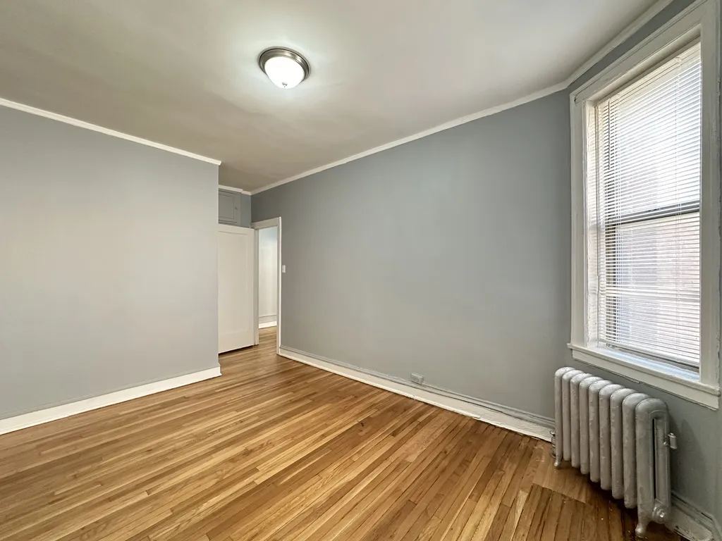 1363 W Estes Ave, ,  60626, USA 60626-unit#2T-Chicago-IL