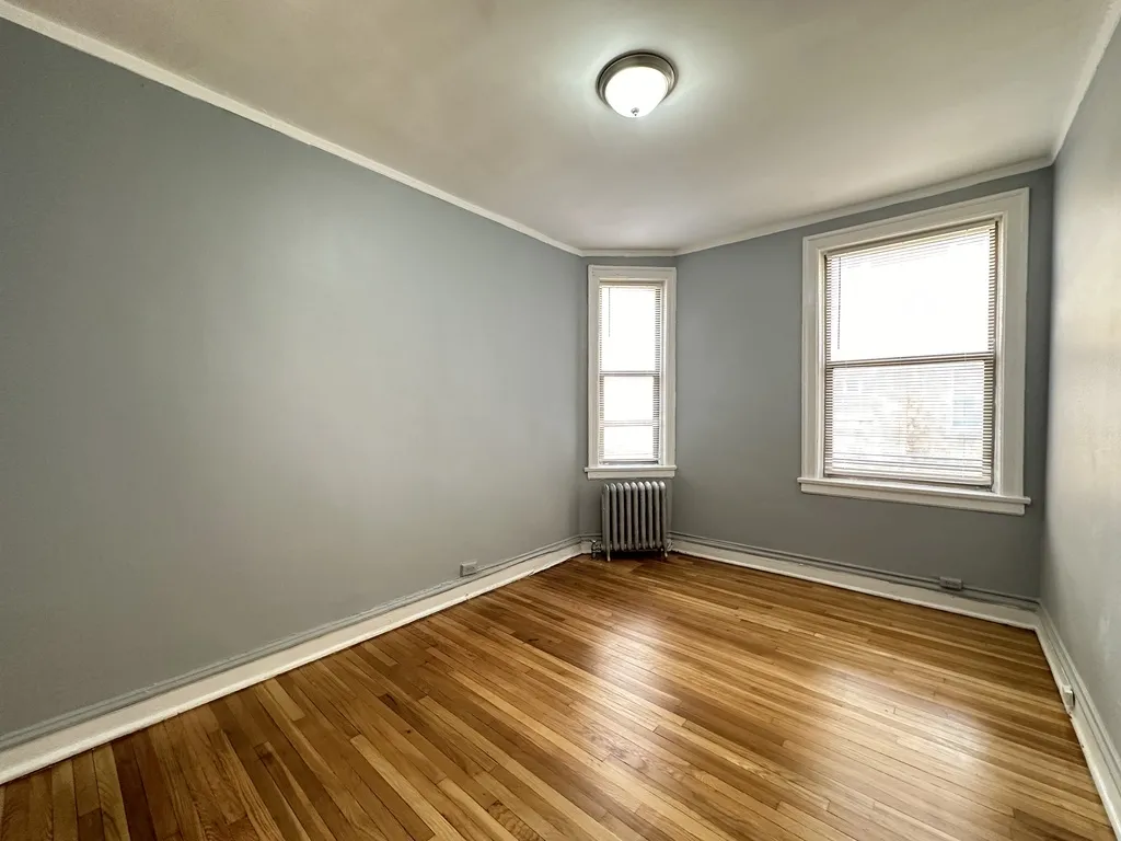 1363 W Estes Ave, ,  60626, USA 60626-unit#2T-Chicago-IL