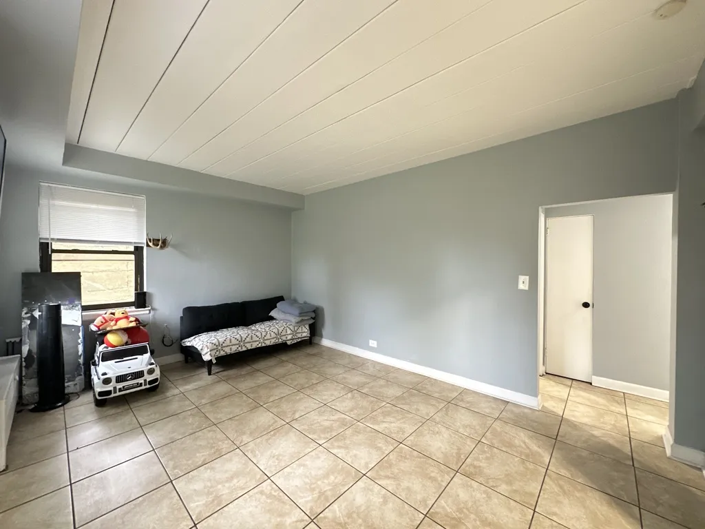 1360 W Touhy Ave, ,  60626, USA 60626-unit#109-Chicago-IL