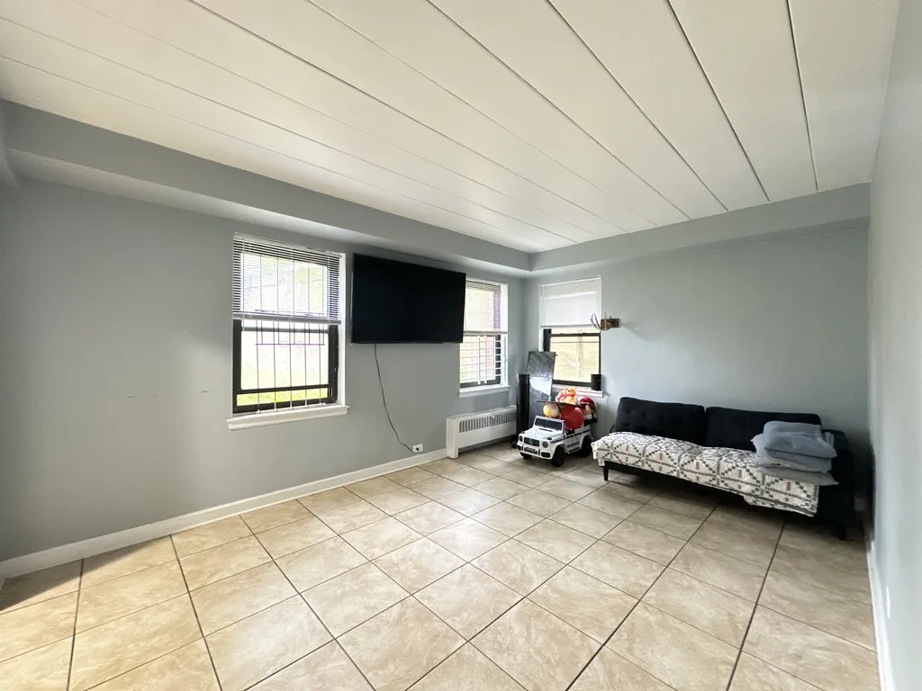 1360 W Touhy Ave, ,  60626, USA 60626-unit#109-Chicago-IL