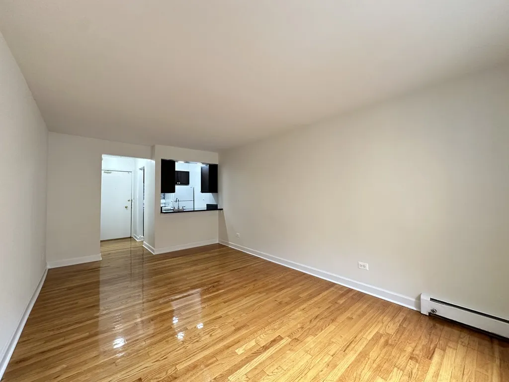 6830 N Sheridan Rd, , 60626, USA 60626-unit#475-Chicago-IL