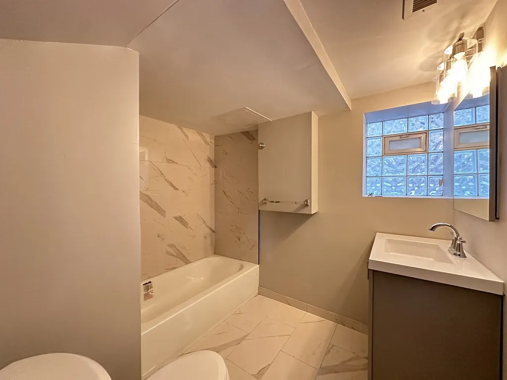 2617 W Rascher Ave, , 60625, USA 60625-unit#GDN-Chicago-IL