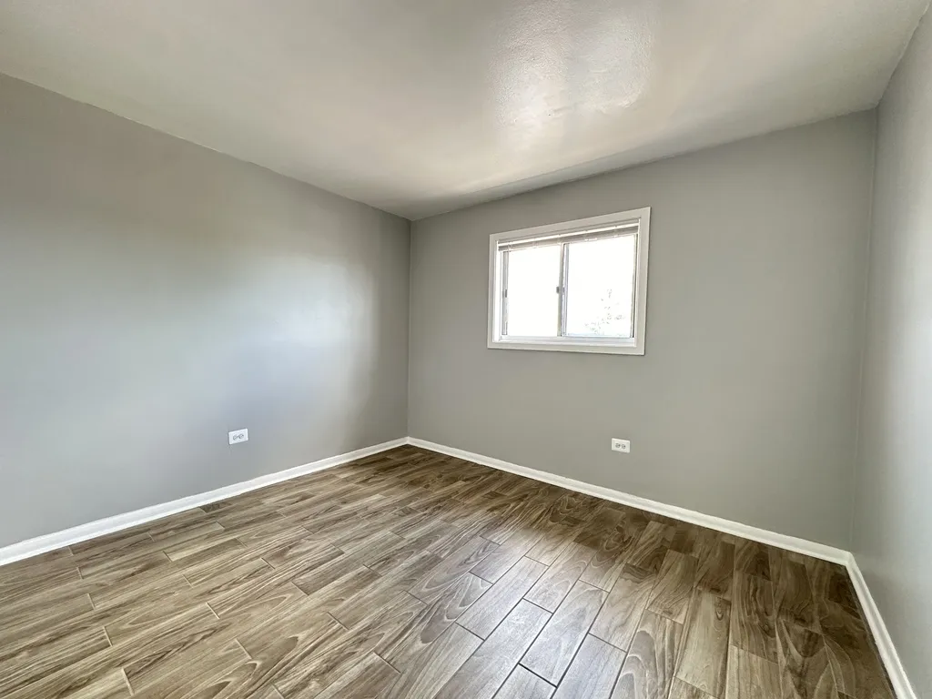 1306 Carol St, Park Ridge,  60068, USA 60068-unit#2B-Chicago-IL
