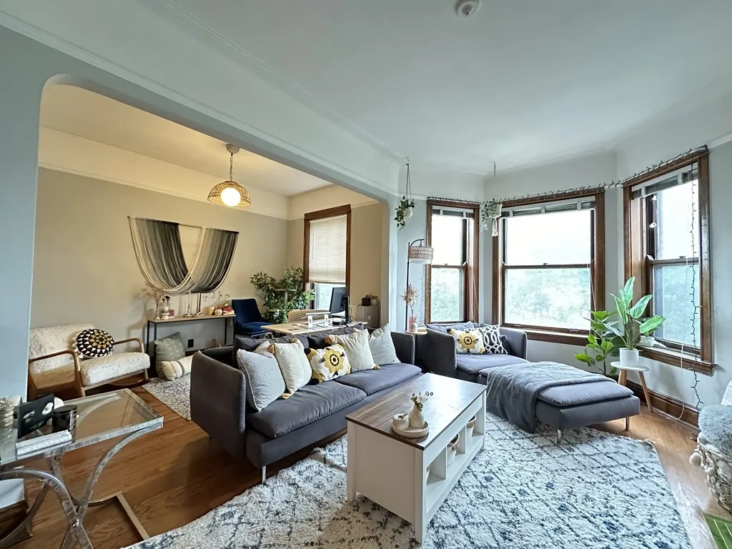 3242 N Racine Ave, ,  60657, USA 60657-unit#3-Chicago-IL