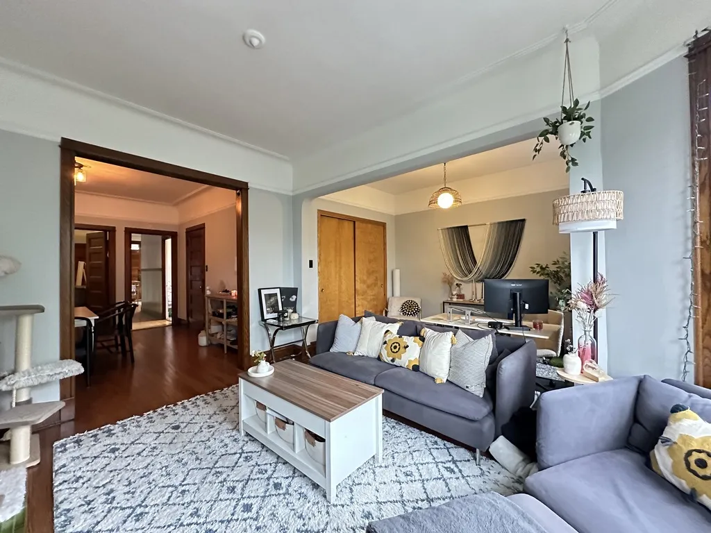 3242 N Racine Ave, ,  60657, USA 60657-unit#3-Chicago-IL