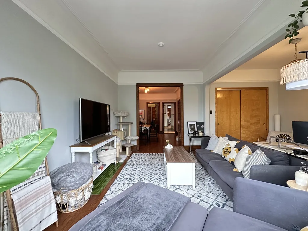 3242 N Racine Ave, ,  60657, USA 60657-unit#3-Chicago-IL